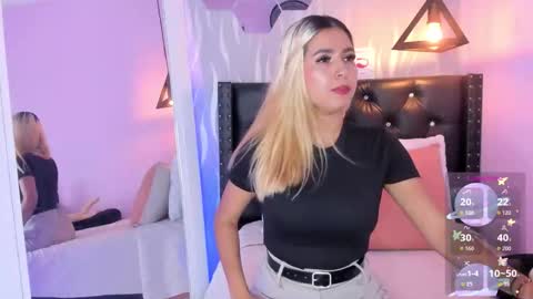 Lucia online show from April 2026 07:25:01 PM