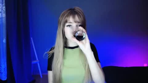 Lucy online show from February 2025 07:27:01 PM