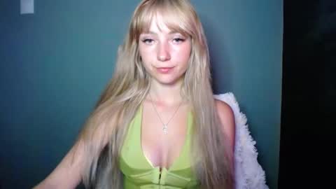 Lucy online show from September 2025 06:40:01 PM