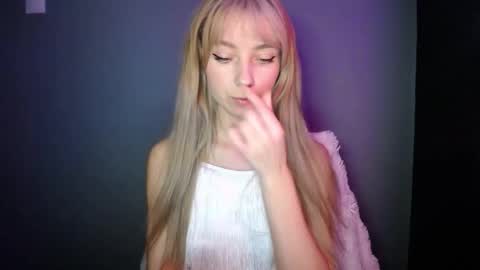 Lucy online show from November 2025 01:36:02 PM