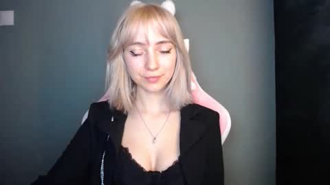 Lucy online show from March 2026 08:23:01 PM