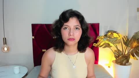 Snapshot of luciaferrero chatting on October 2025 12:52:02 AM LuciaFerrero online show from October 2025 12:52:02 AM