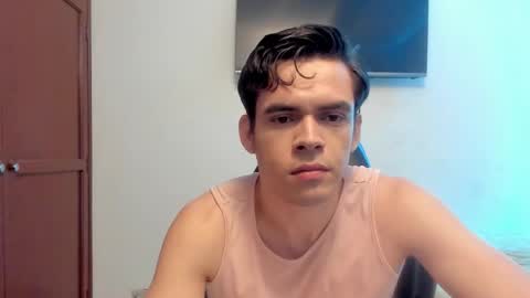 Lucian Gomez online show from October 2025 02:12:01 AM