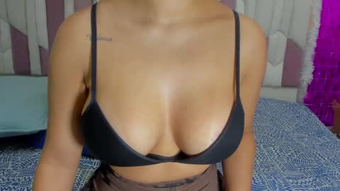 Snapshot of luciana_jam_ chatting on December 2024 03:09:01 AM instagram luciana417 online show from December 2024 03:09:01 AM