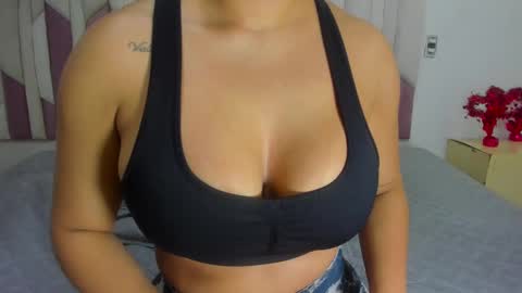 Snapshot of luciana_jam_ chatting on March 2025 03:06:01 AM instagram luciana417 online show from March 2025 03:06:01 AM