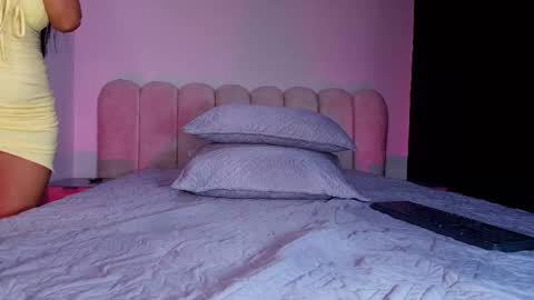 instagram luciana417  online show from November 2025 03:15:01 AM