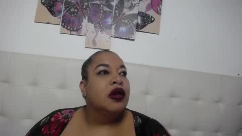 Snapshot of luciana_milf1 chatting on December 2024 11:00:01 AM Luciana online show from December 2024 11:00:01 AM
