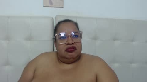 Snapshot of luciana_milf1 chatting on February 2025 03:15:02 PM Luciana online show from February 2025 03:15:02 PM