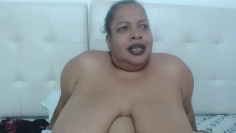 Snapshot of luciana_milf1 chatting on March 2025 05:35:02 PM Luciana online show from March 2025 05:35:02 PM
