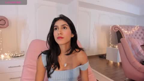 Luciana online show from November 2025 09:06:02 PM