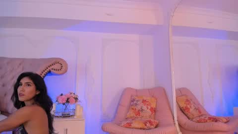 Snapshot of luciana_roa chatting on May 2026 08:49:01 PM Luciana online show from May 2026 08:49:01 PM