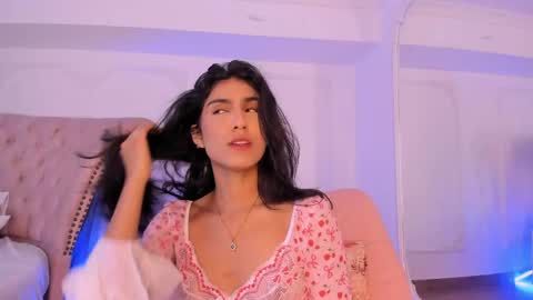 Snapshot of luciana_roa chatting on May 2026 08:49:02 PM Luciana online show from May 2026 08:49:02 PM