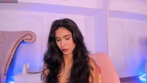 Snapshot of luciana_roa chatting on May 2026 08:27:02 PM Luciana online show from May 2026 08:27:02 PM