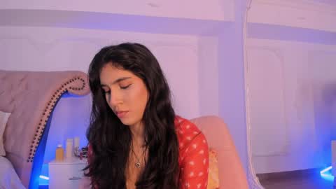 Snapshot of luciana_roa chatting on May 2026 02:35:02 PM Luciana online show from May 2026 02:35:02 PM