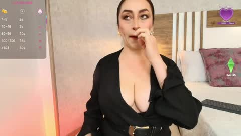 Luciana online show from April 2026 01:01:01 PM