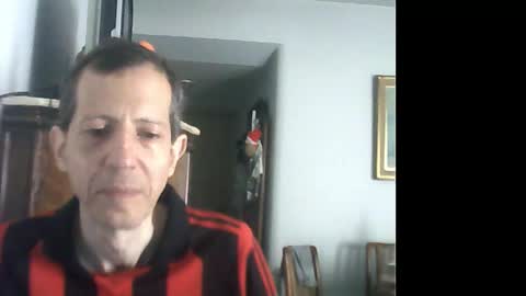 Snapshot of lucianoaxel chatting on January 2025 01:53:01 PM Luciano online show from January 2025 01:53:01 PM