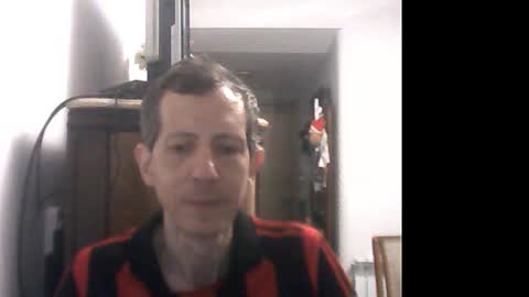 Snapshot of lucianoaxel chatting on January 2025 12:39:01 AM Luciano online show from January 2025 12:39:01 AM