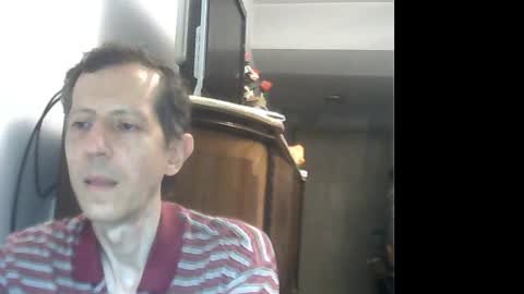 Snapshot of lucianoaxel chatting on February 2025 01:11:02 AM Luciano online show from February 2025 01:11:02 AM