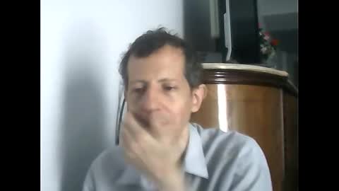 Snapshot of lucianoaxel chatting on February 2025 05:07:01 PM Luciano online show from February 2025 05:07:01 PM