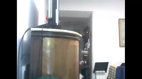 Snapshot of lucianoaxel chatting on October 2025 01:04:02 AM Luciano online show from October 2025 01:04:02 AM