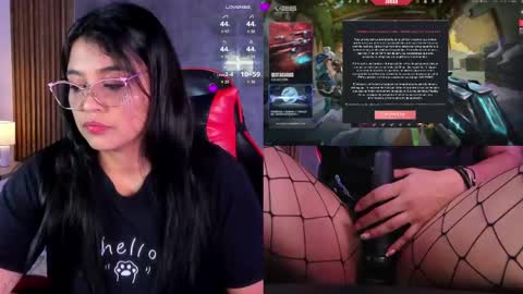Snapshot of luciareid chatting on April 2026 12:20:01 PM Lucia online show from April 2026 12:20:01 PM