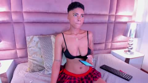  lucia wallace  online show from February 2025 06:23:01 AM