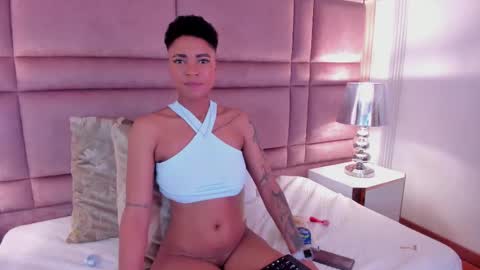  lucia wallace  online show from March 2025 11:27:01 PM