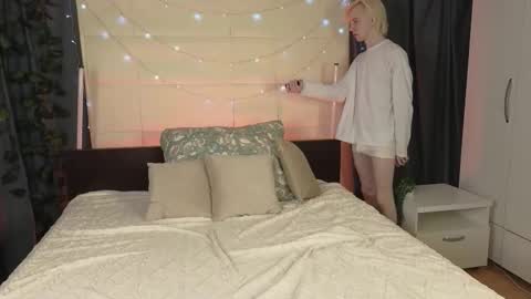 Snapshot of lucidangelok chatting on January 2026 07:13:01 AM Angelok online show from January 2026 07:13:01 AM