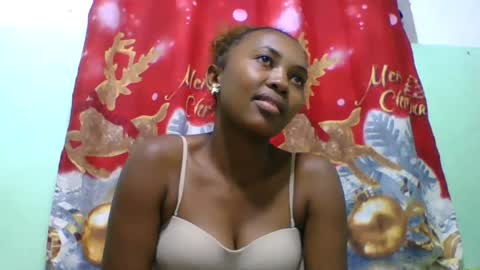 Snapshot of lucie196645 chatting on June 2026 06:18:02 PM lucie196645 online show from June 2026 06:18:02 PM