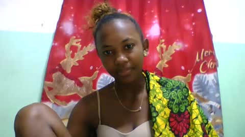 Snapshot of lucie196645 chatting on June 2026 04:59:02 AM lucie196645 online show from June 2026 04:59:02 AM