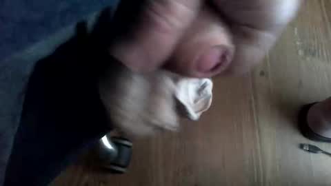 lucienal online show from November 2025 04:33:01 AM