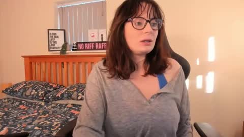 Lucie Winters online show from January 2025 12:13:02 PM