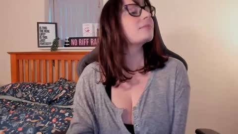 Lucie Winters online show from January 2025 03:40:02 PM