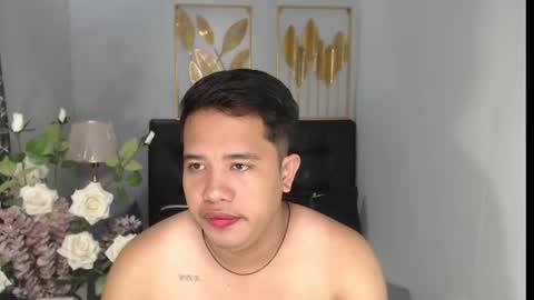 Luciferhotcum online show from February 2025 01:55:01 PM