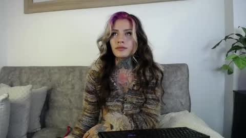 Snapshot of luciiana_lol chatting on May 2026 08:16:02 PM luciiana online show from May 2026 08:16:02 PM
