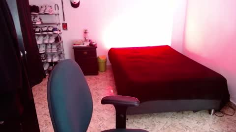 luciifer_hills online show from December 2024 02:37:01 PM