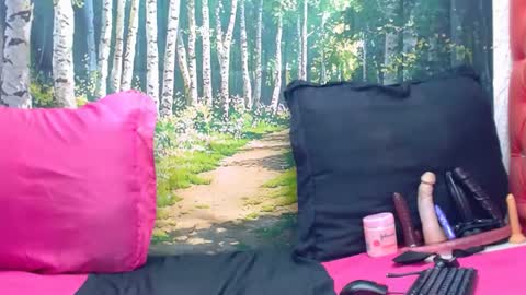 Snapshot of lucile_carrie chatting on July 2026 04:52:02 AM Lucile Carrie online show from July 2026 04:52:02 AM