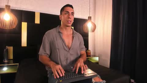 Lucio online show from March 2026 12:10:02 PM