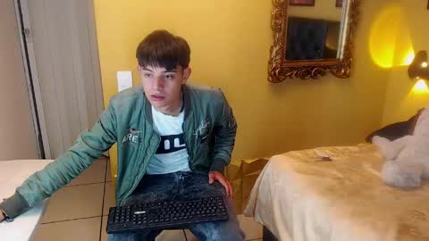 luckk_ online show from April 2026 06:11:02 AM