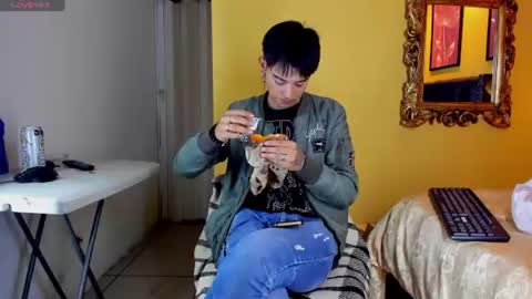 Snapshot of luckk_ chatting on June 2026 04:10:02 AM luckk_ online show from June 2026 04:10:02 AM