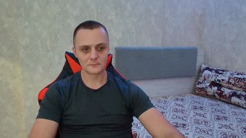 Ethan online show from December 2024 05:40:01 PM