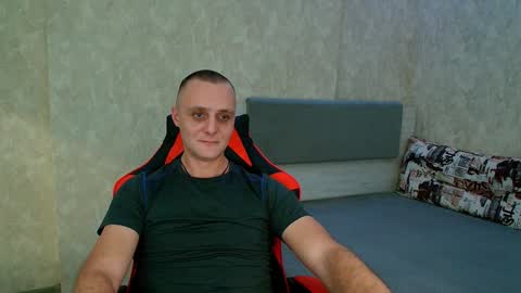 Ethan online show from January 2025 08:26:02 PM