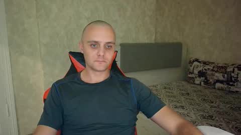 Ethan online show from October 2025 11:01:02 PM