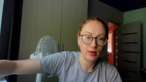 Snapshot of lucky_licky20 chatting on July 2026 01:52:01 AM lucky_licky20 online show from July 2026 01:52:01 AM