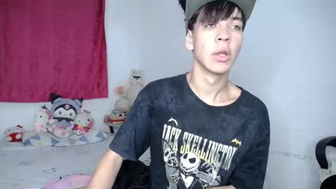 lucky_strickee online show from October 2025 03:40:01 AM