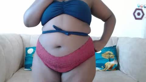 Snapshot of luckyawesome chatting on January 2025 10:54:01 AM Crisiah online show from January 2025 10:54:01 AM