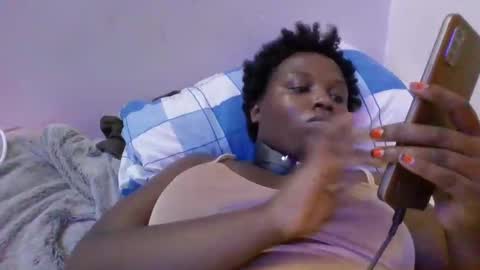 Snapshot of luckyawesome chatting on February 2025 09:55:01 PM Crisiah online show from February 2025 09:55:01 PM