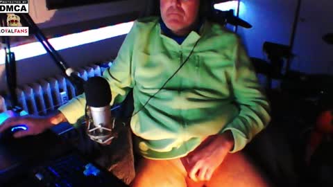 Snapshot of luckyfreak1 chatting on February 2025 06:01:02 PM call me Stefan online show from February 2025 06:01:02 PM