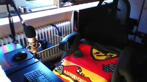 Snapshot of luckyfreak1 chatting on September 2025 05:45:02 AM call me Stefan online show from September 2025 05:45:02 AM