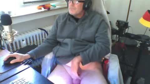 Snapshot of luckyfreak1 chatting on June 2026 11:52:02 AM call me Stefan online show from June 2026 11:52:02 AM